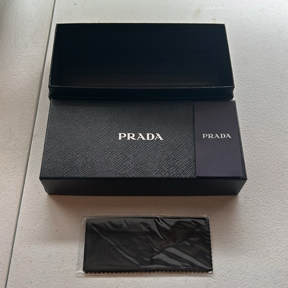Women’s Black Prada Sunglasses New with box but no Price tag. - Picture 9 of 16